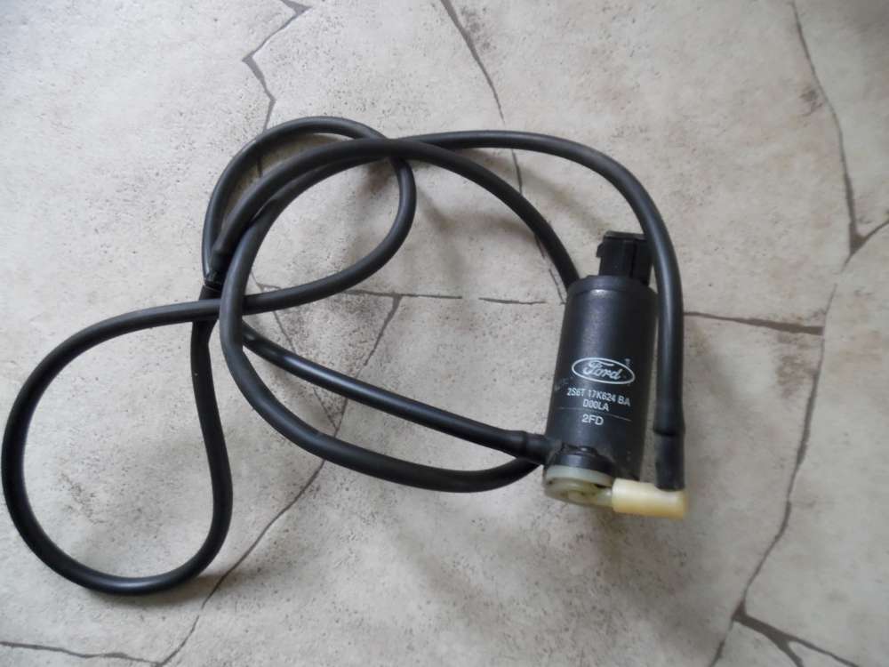 Ford Fiesta VI Wischwasserpumpe 2S6T17K624BA 