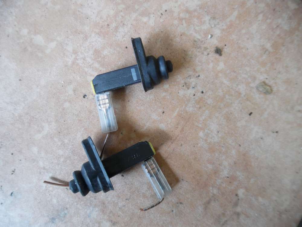 Audi A4 8D T�rschalter Kontaktschalter 8D0947561