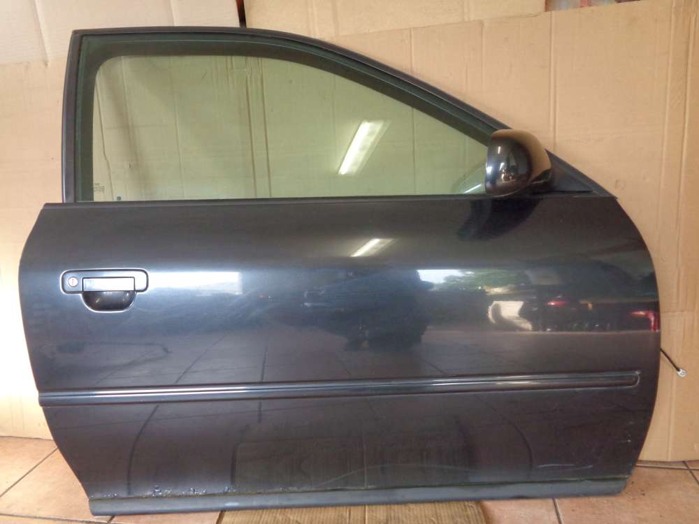 Audi A3 8P Bj:1998 Tür Vorne Rechts Schwarz