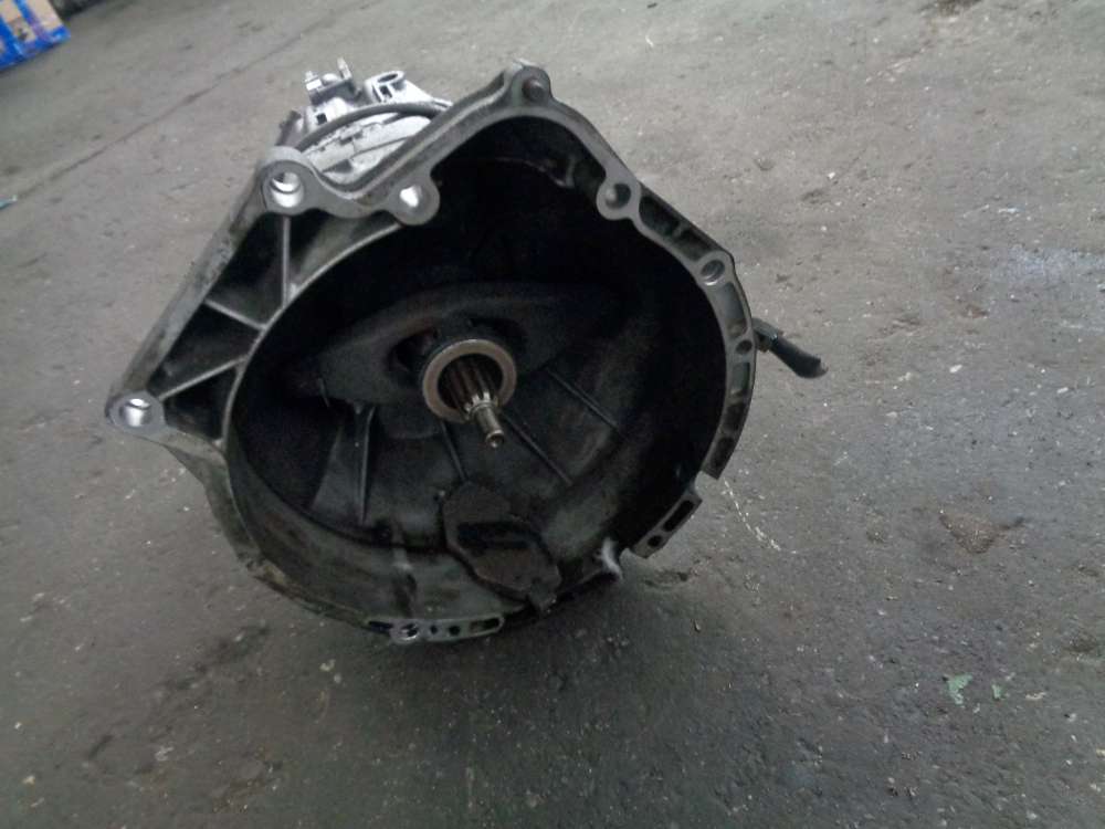 BMW 318i E46 Bj:2000 Getrag Schaltgetriebe 24842KM 220.0.0223-94