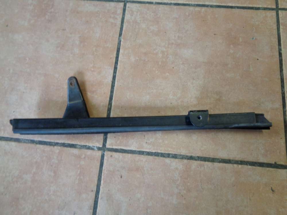 VW Golf 4 Cabrio Bj:1994 Führungsschiene Fenster Tür Hinten Rechts
