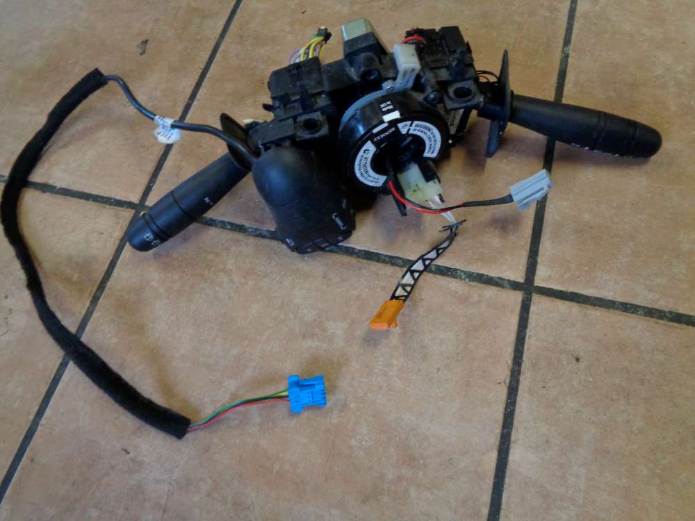 Renault Kangoo KC Lenkstockschalter Blinker Schalter Wischerschalter 8200336229