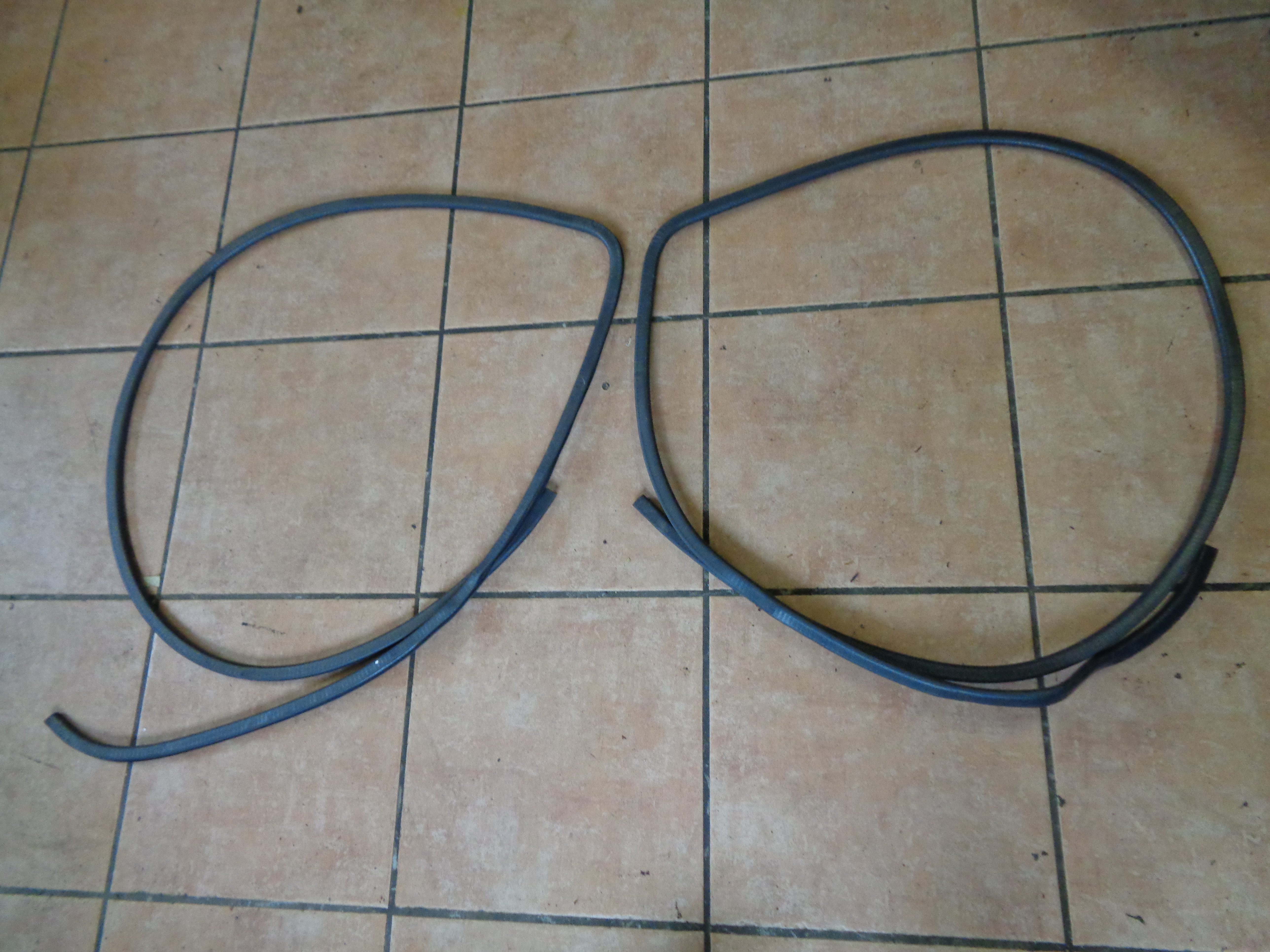 Toyota Starlet Türdichtung Türgummi Dichtung Vorne
