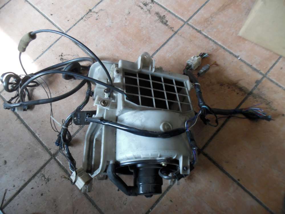 Toyota Starlet Geblsekasten 87130-10260