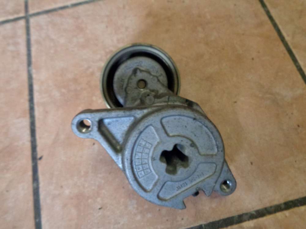 Mazda 3 BK Halter Riemenspanner JM21