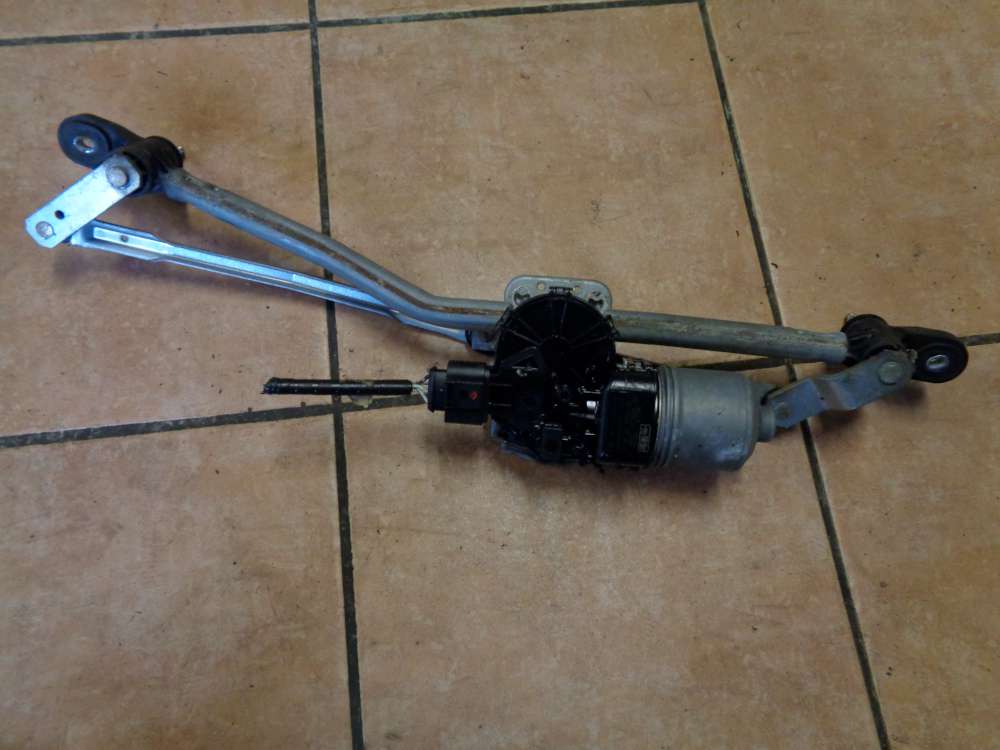 Mazda 3 BK Wischermotor mit Gest�nge BP4K-67340/ 4M51-17508-AA