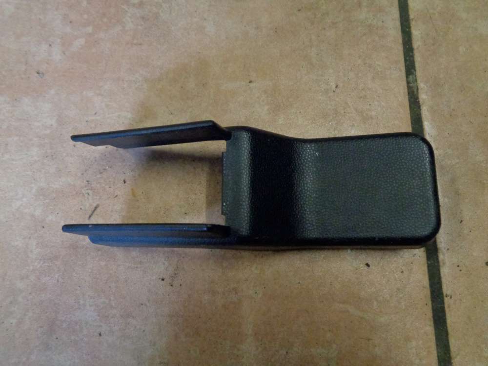 Mazda 3 BK Sitzschiene Verkleidung Rechts BP4K57041