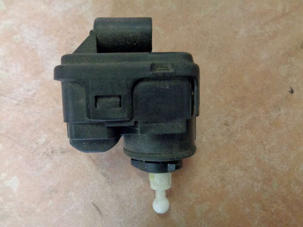 Audi A3 8L Stellmotor Scheinwerfer 8L0941295