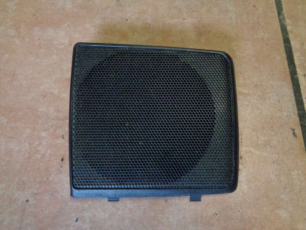 VW Golf III Bj:1998 Abdeckung Lautsprecher Armaturenbrett Rechts 1H1857210
