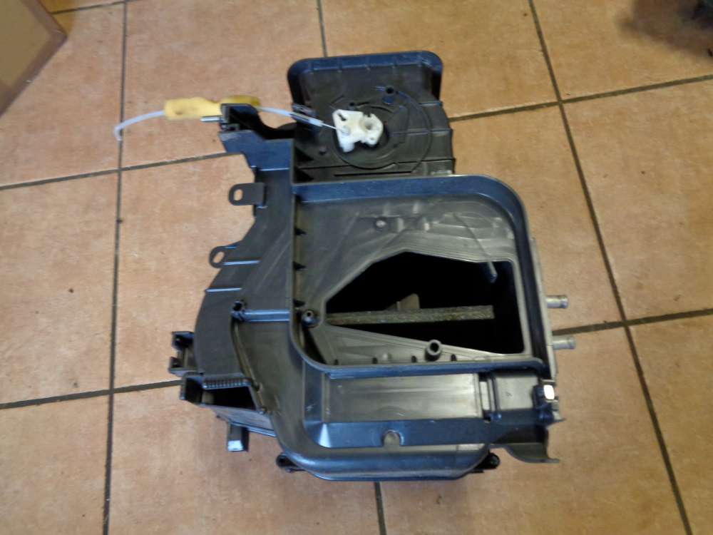 Daihatsu Sirion M3 Bj:2009 Heizungskasten Heizungskühler Wärmetauscher 87150-B1050