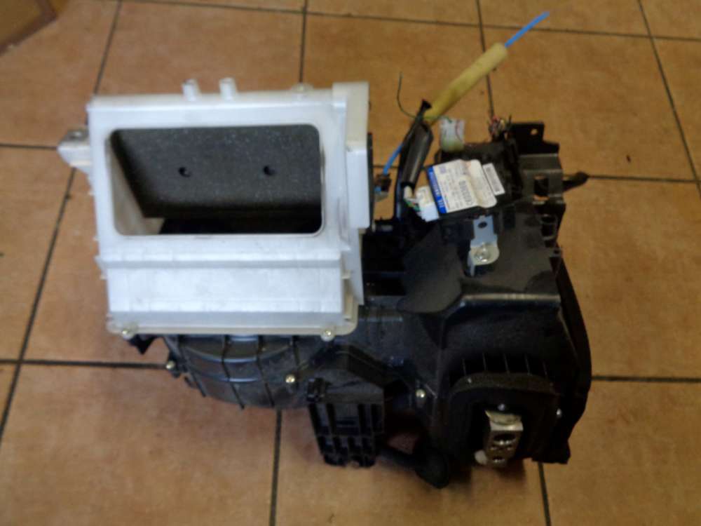 Daihatsu Sirion M3 Bj:2009 Lüfterkasten Klimakasten Kondensator mit Steuerteil 89780-B1020 87010-B1040
