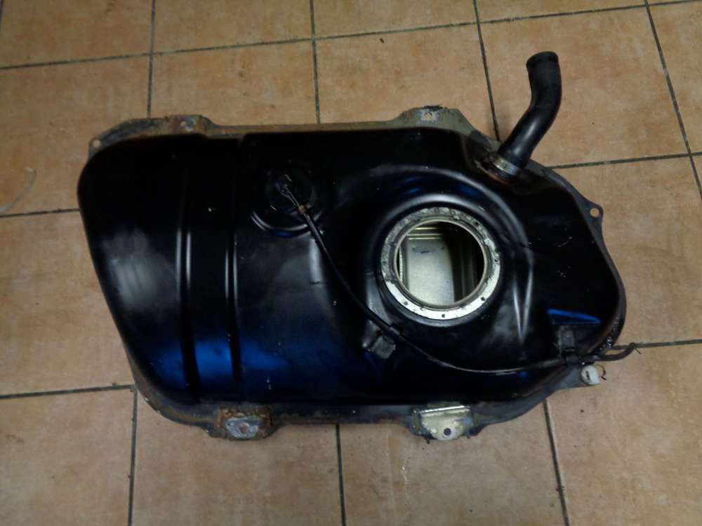Daihatsu Sirion M3 Bj:2009 Tank Kraftstofftank