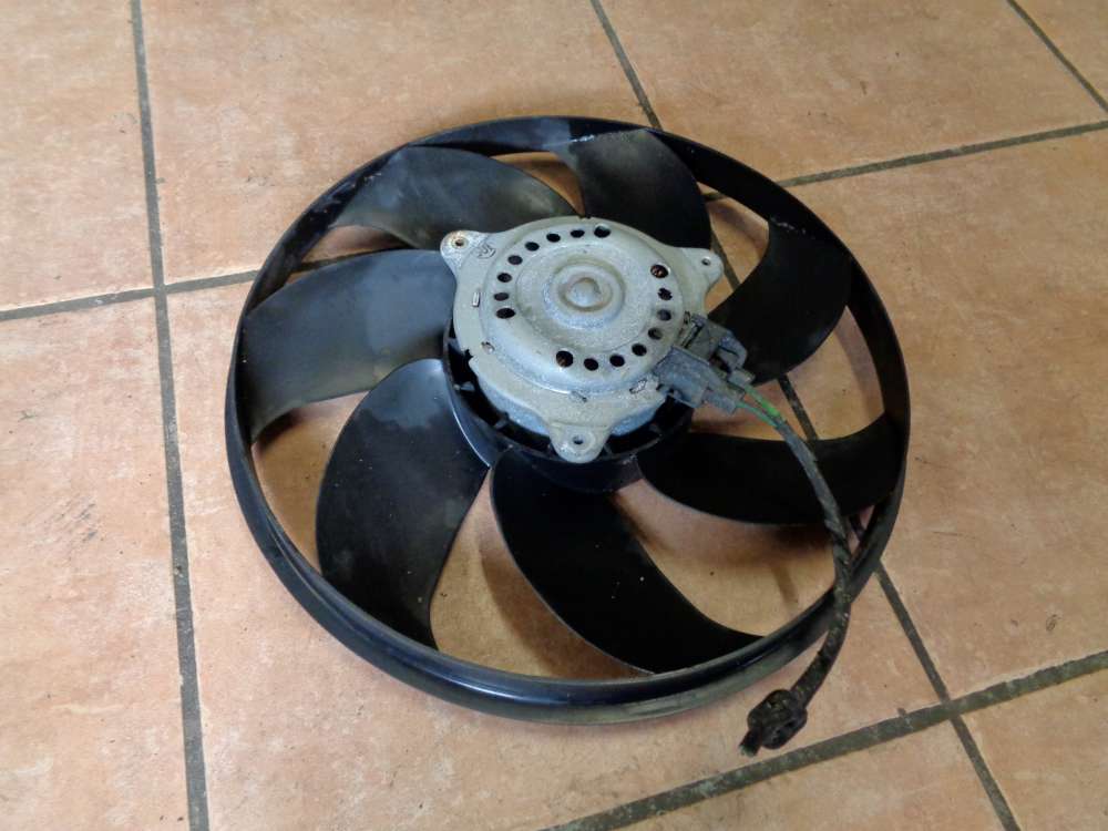 Ford Fiesta VI JA8 Bj:2010 Elektrolüfter Kühlerlüfter Lüftermotor M134101 M142819