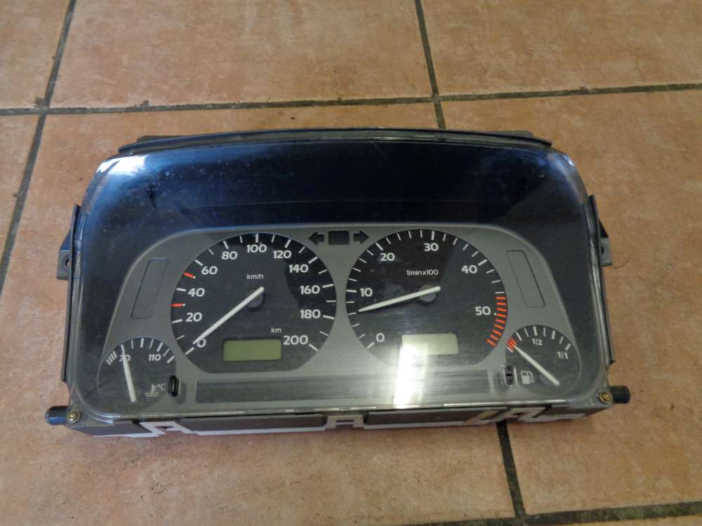 VW Golf III Bj:1994 Tacho Kombiinstrument 1H0919860E
