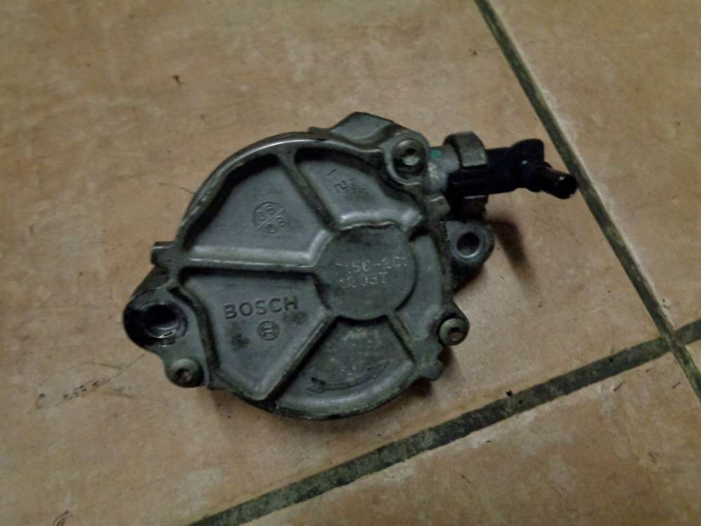 Ford Focus Unterdruckpumpe  0156-2C1 1203T