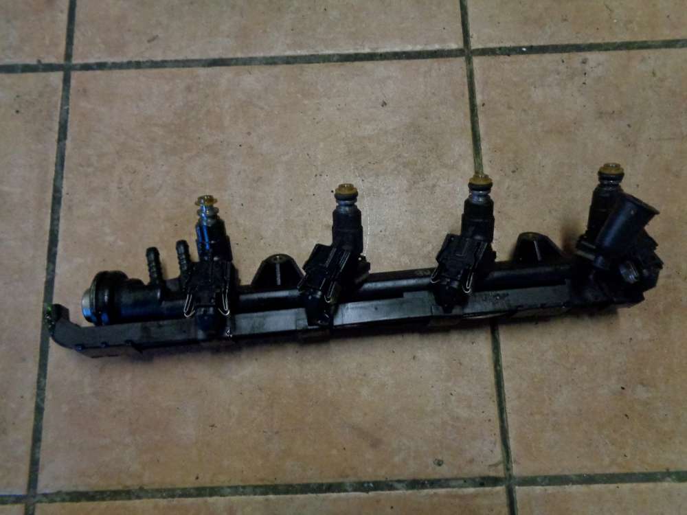 VW Polo 6N Einspritzleiste 030133319G 0280151031