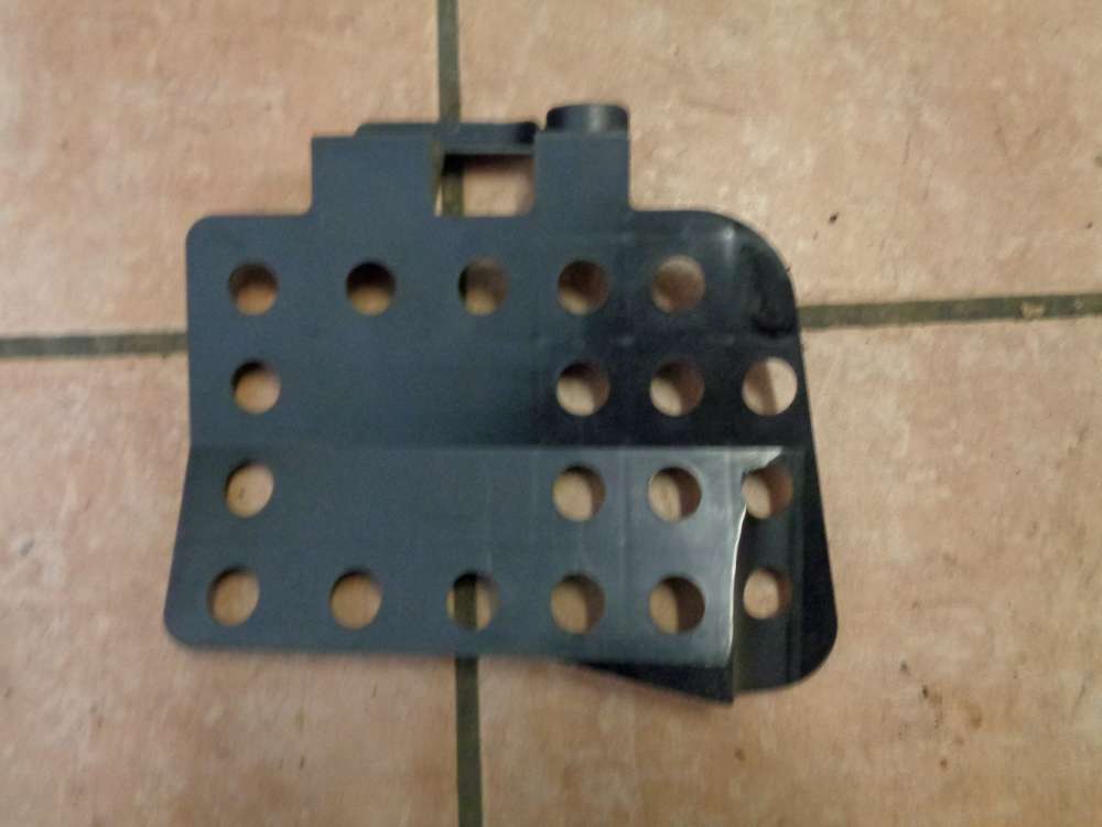 VW Passat 35i Kombi Verkleidung für pedal 357971825