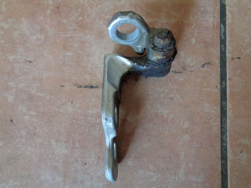 Ford Focus 2 DA3 Trscharnier Scharnier Tr vorne links unten 3M51R2211AH