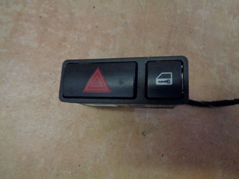 BMW 3er E46 Limousine Warnblinkschalter ZV Schalter 8368920