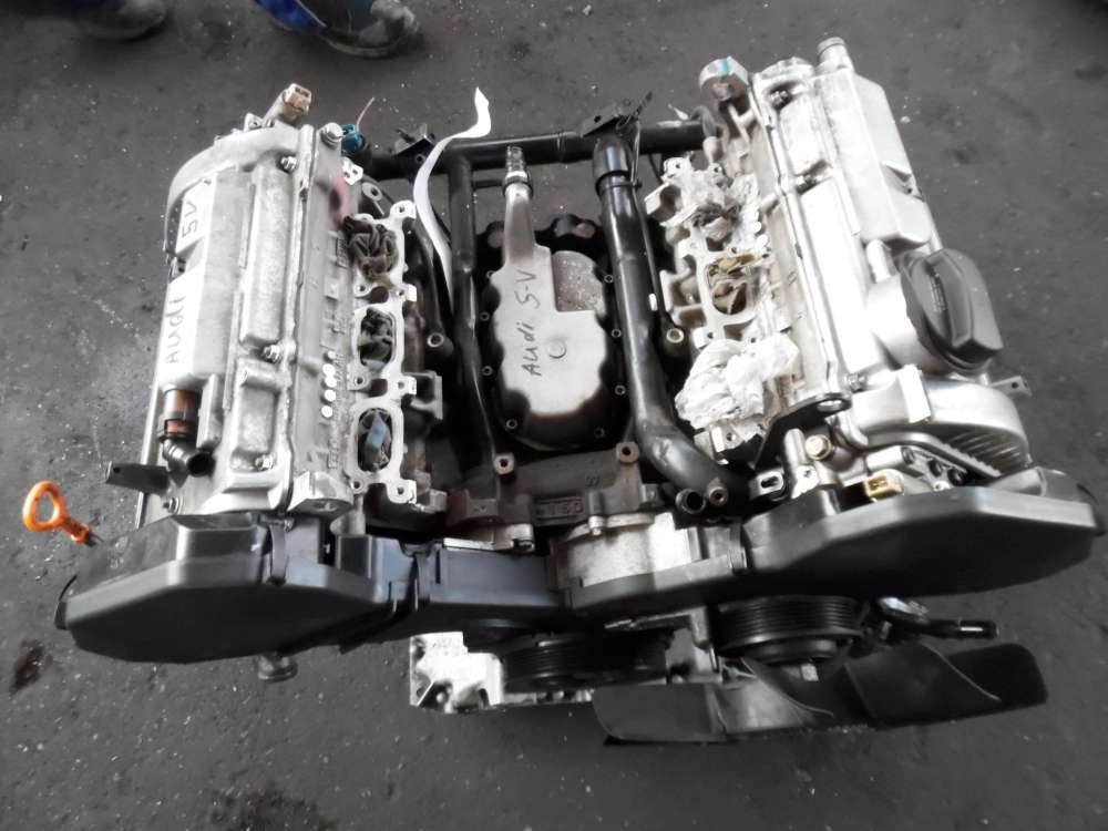 Audi A4 A6 5V  2,4 Motor  078103373AH