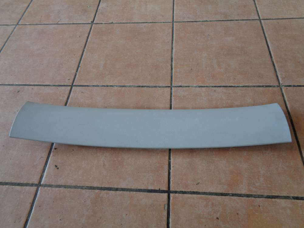 Seat Leon 1M Bj:2000 Verkleidung Dachhimmel Abschlussleiste 1M6867617C