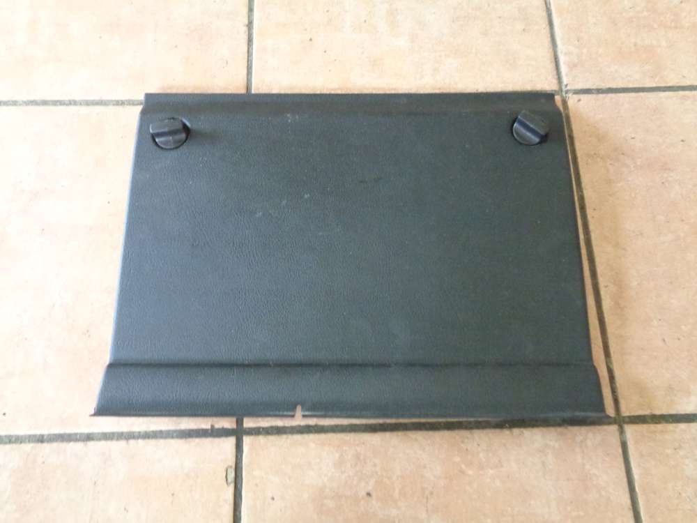 VW Passat 35i Bj:1997 Steckdeckel Klappe Kofferraum Links 333867461