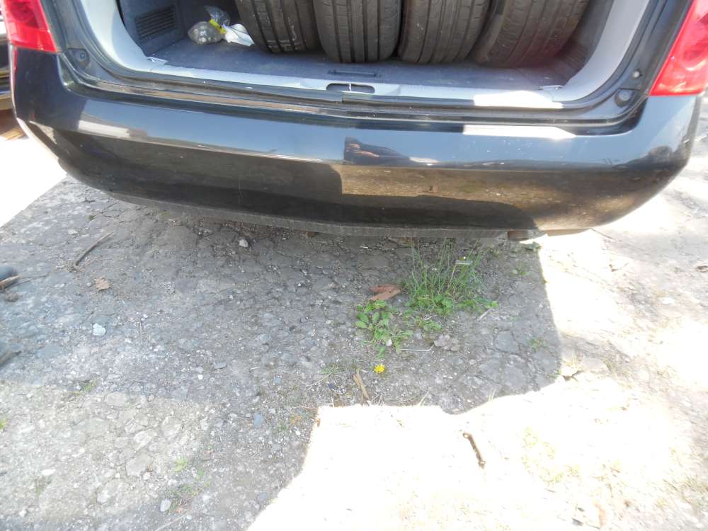 Nissan Primera P12 Kombi Bj:2003 Stoßstange Hinten Farbe : schwarz