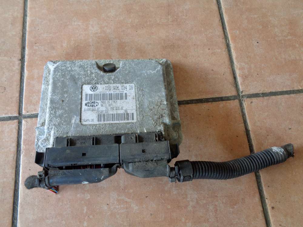 Seat Leon 1M Motorsteuergert 036906034DS