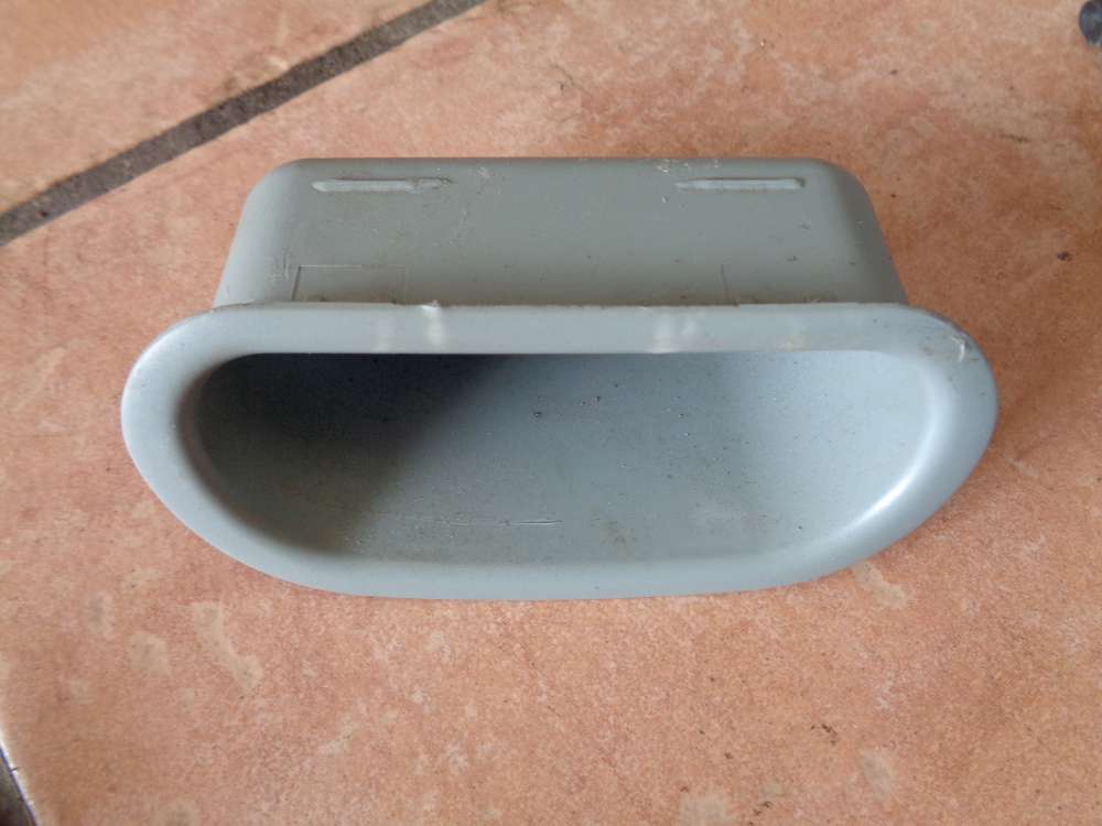 Toyota Yaris Verso Verkleidung fr heckklappe 74811-13010