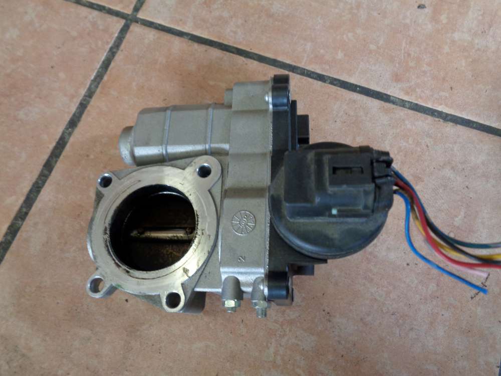 Nissan Micra III K12 Bj:2007 Drosselklappe RME45 01C 7806