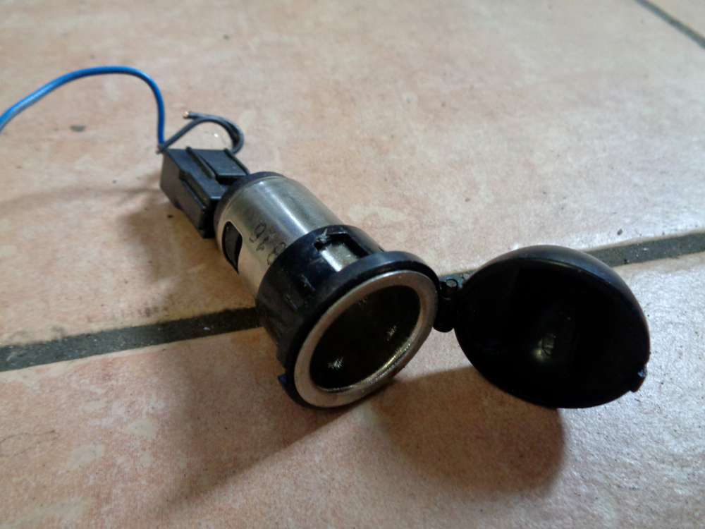 Hyundai Santa Fe SM Bj 2001 12V Outlet Cigarette Lighter Socket