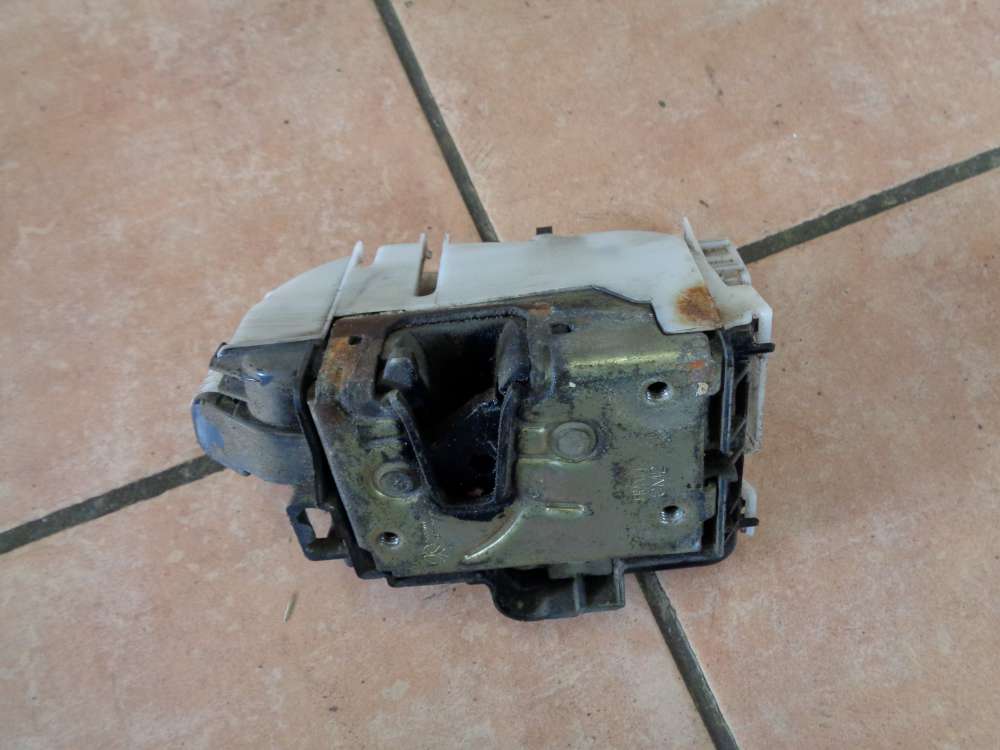 VW Golf 3 Bj:1995 3-türen Tür Türschloss Vorne Links 1H0862153