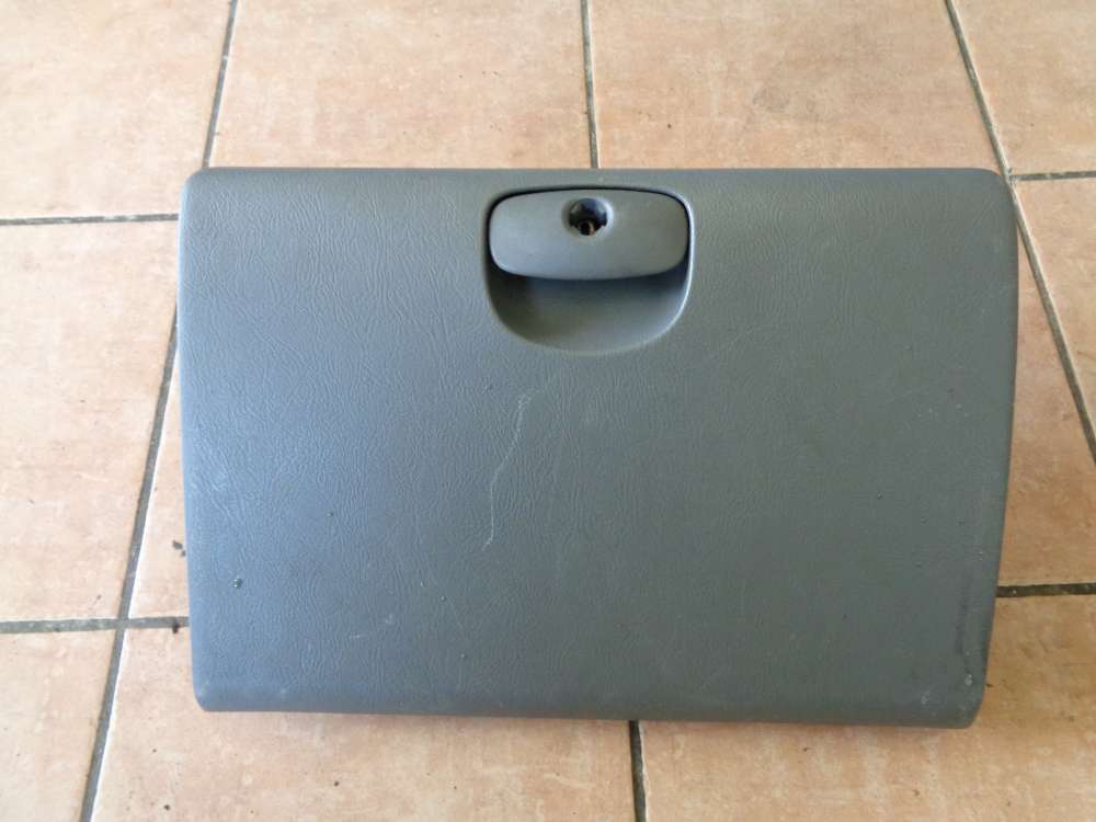 Hyundai Santa Fe SM Bj 2001 Handschuhfach Ablagefach