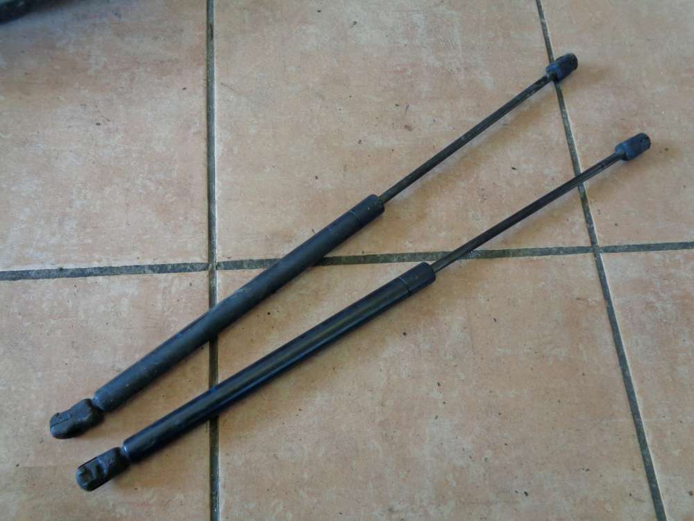 VW Golf III Heckklappedämpfer Dämpfer Gasfedern Gasdruckfedern 1H6827550A