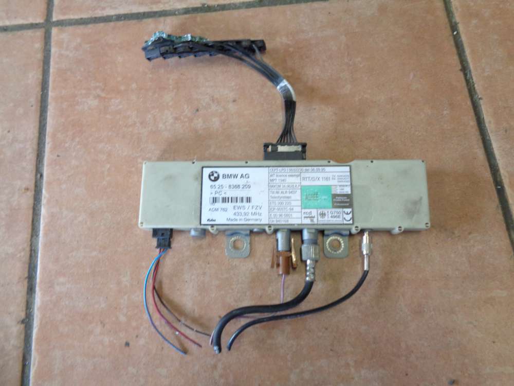 BMW 318i E46 Bj:2000 Antennenverstärker Sperrkreis 8368209