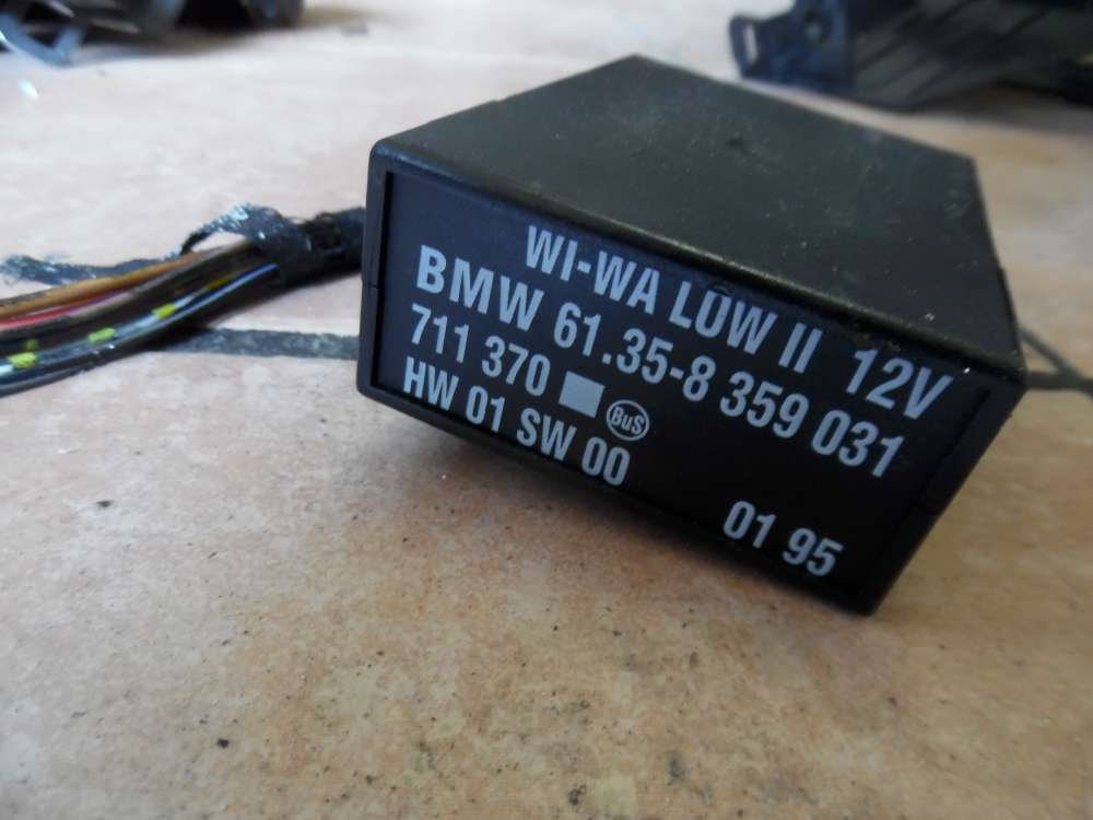 BMW E36 3er Bj:1995 Steuergerät Wischwasser Wisch-Wasch WI-Wa Low II 8359031