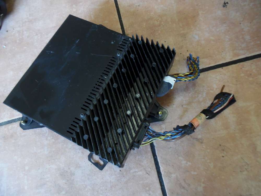 BMW E36 3er Bj:1995 Soundsystem Endstufe Verstärker 8360560