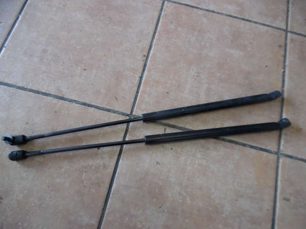 Mazda 3 BK Gasfeder Heckklappendmpfer Rechts  Links
