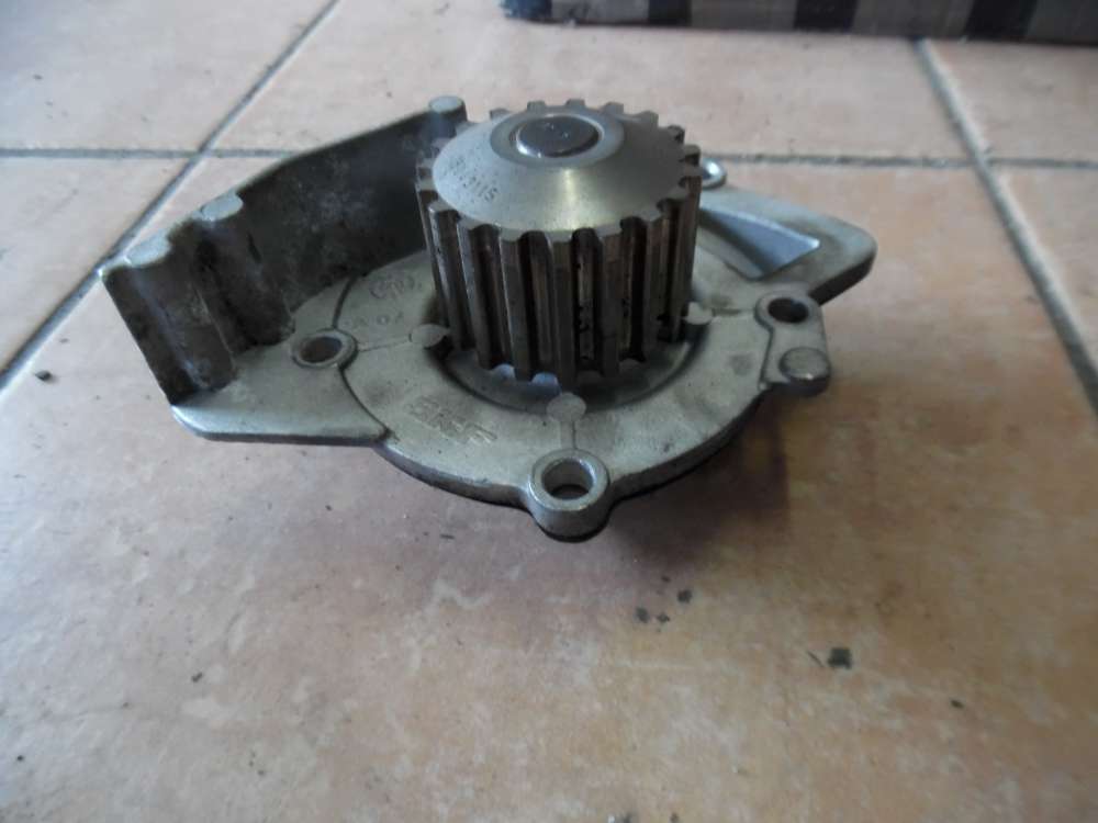 Ford S-Max 2.0L Diesel ab-Bj:2006 Wasserpumpe VKPC 83643