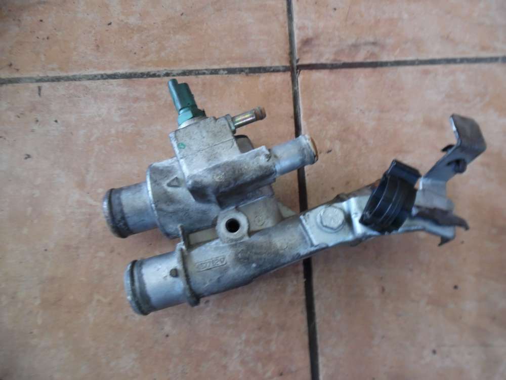 Fiat Stilo 192 Thermostatgehuse Flansch 46776217