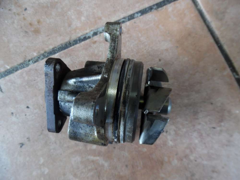 Ford Mondeo III Wasserpumpe Kühlmittelpumpe