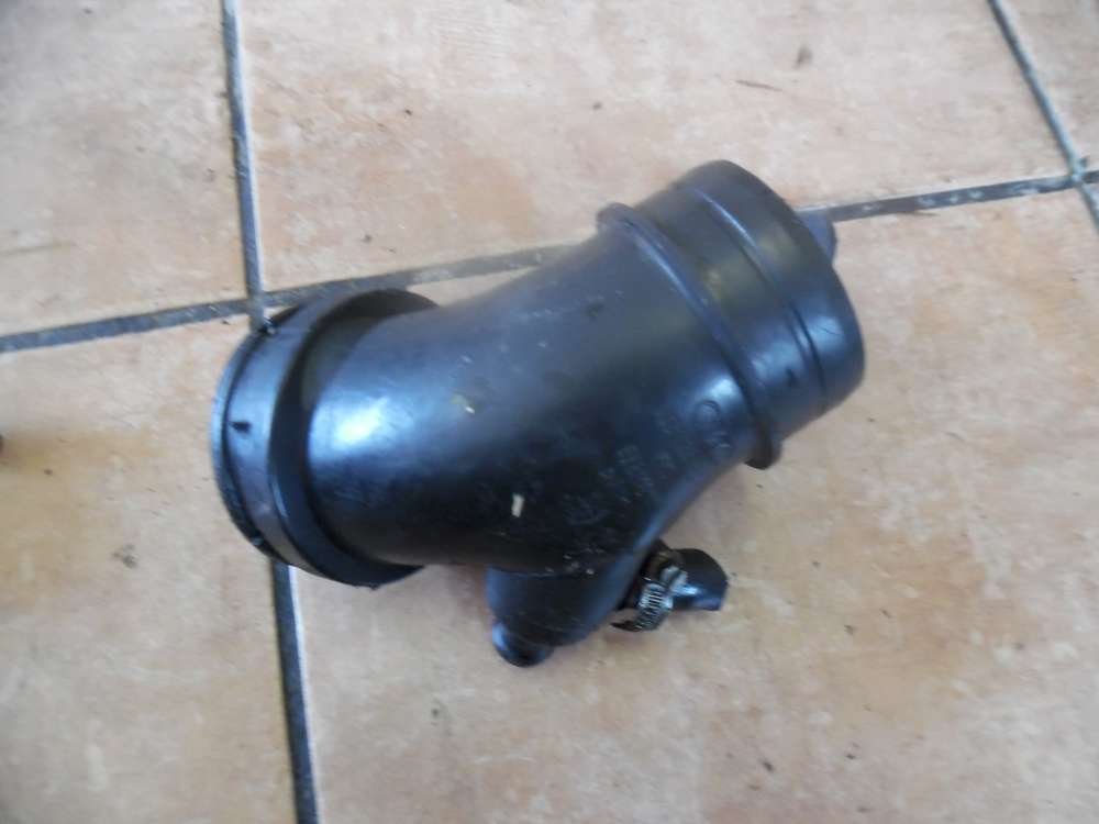 VW Passat 3B Luftfilterschlauch Schlauch 058133356