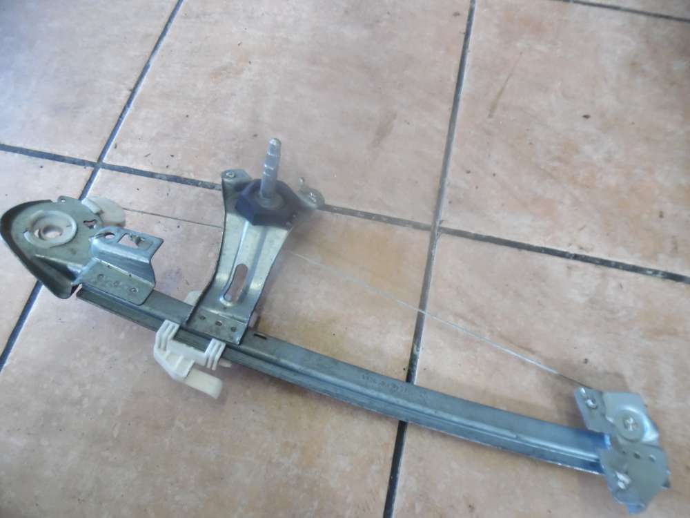 Peugeot 206 Bj:2000 Fensterheber manuel Hinten Rechts 9623109680