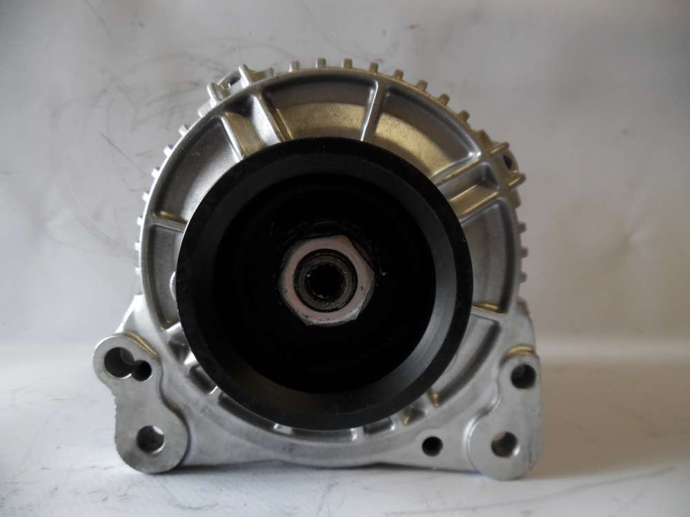 Lichtmaschine Generator 120A VW LT 28-46 II 2.8 TDi 028903027P Bosch 0123515016