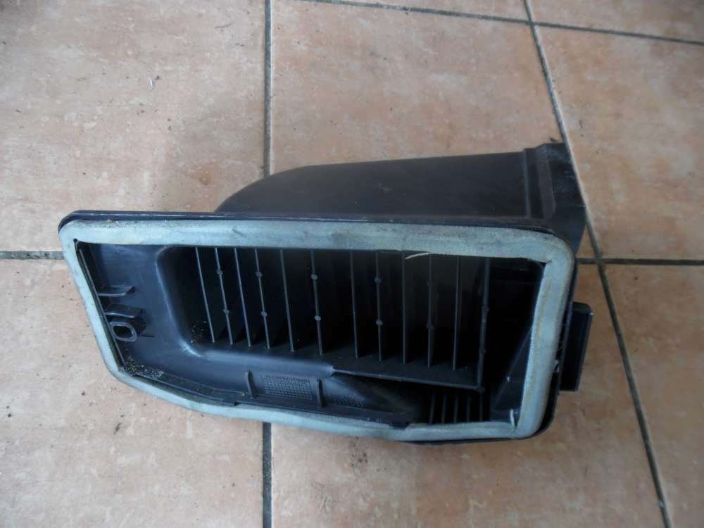Renault Kangoo KC Bj:2007 kasten für Heizung 8200363986