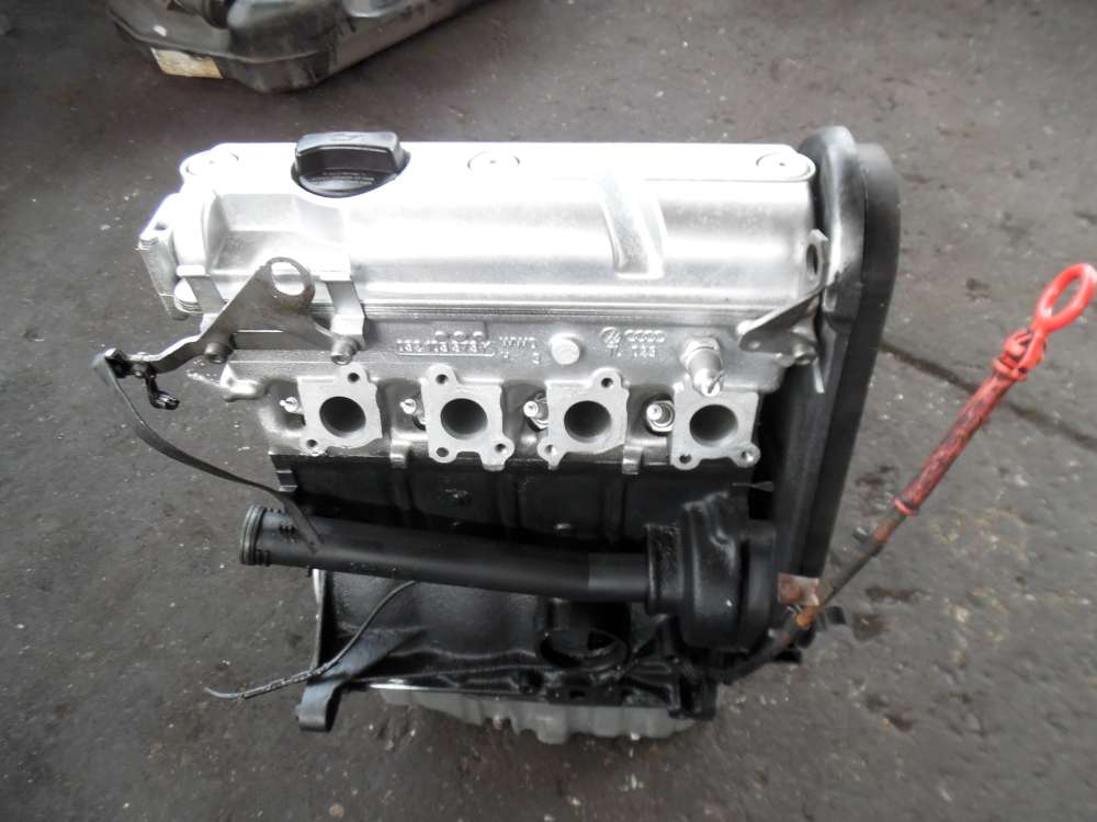 Audi A4 VW Passat 3B 1,9TDi Motor 80HBH 032103373K