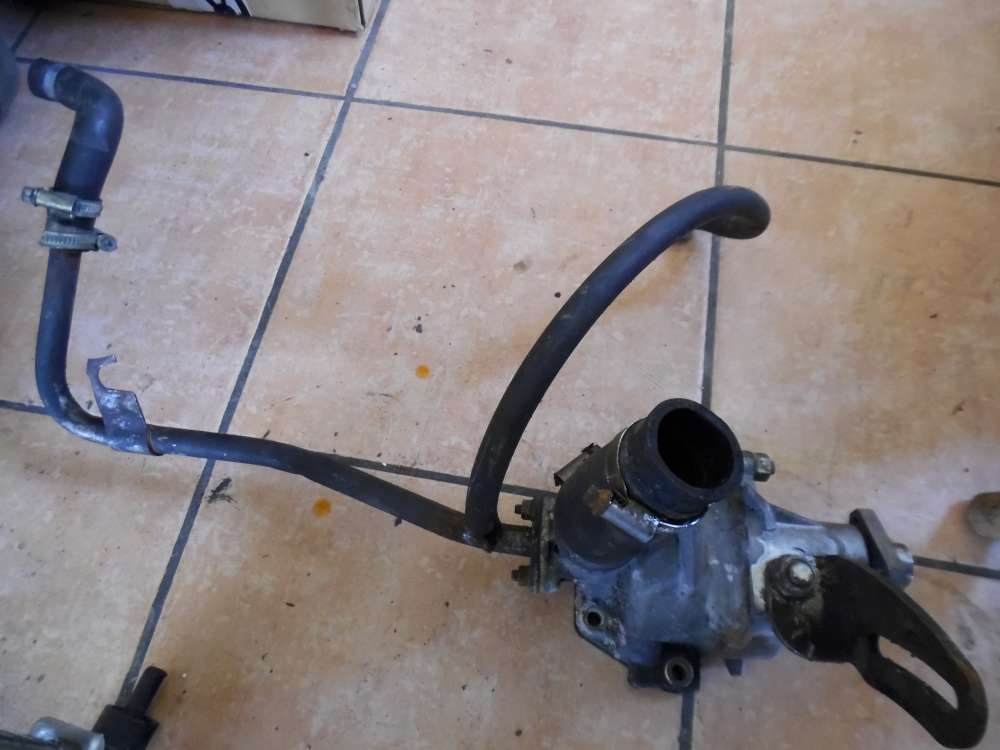 Lada Niva 2121 Wasserpumpe mit Schlauch 2101-1307045-70