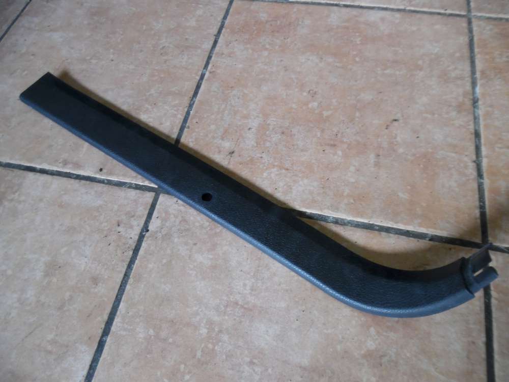 BMW 316i  E36  3er Abdeckung Leiste Heckklappe Links 51-49,8146507