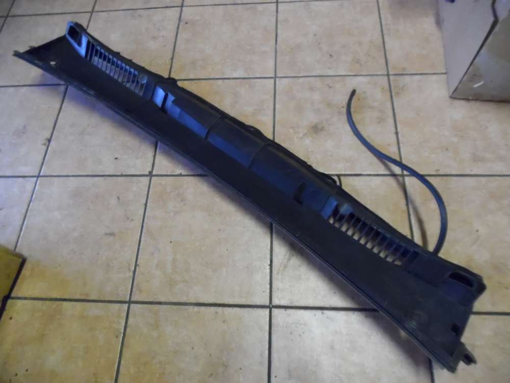 Mercedes Benz A-Klasse W168 Windlauf Windschutz Wasserkasten Abdeckung A1688300213 