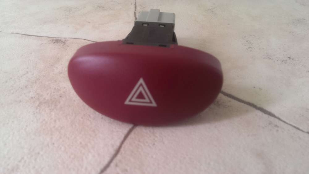 Citroen Xsara Picasso Bj.2001 Schalter Warnblinker Warnblinkschalter 
